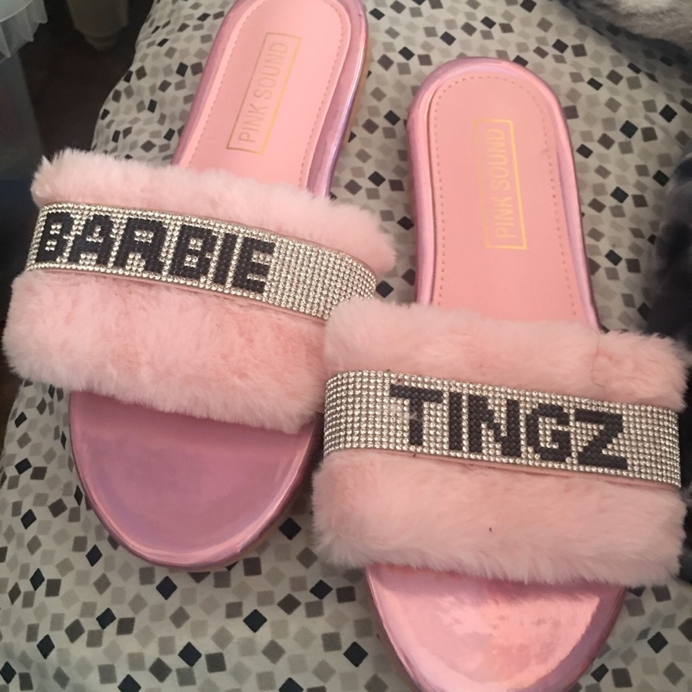 Pink Barbie thingz